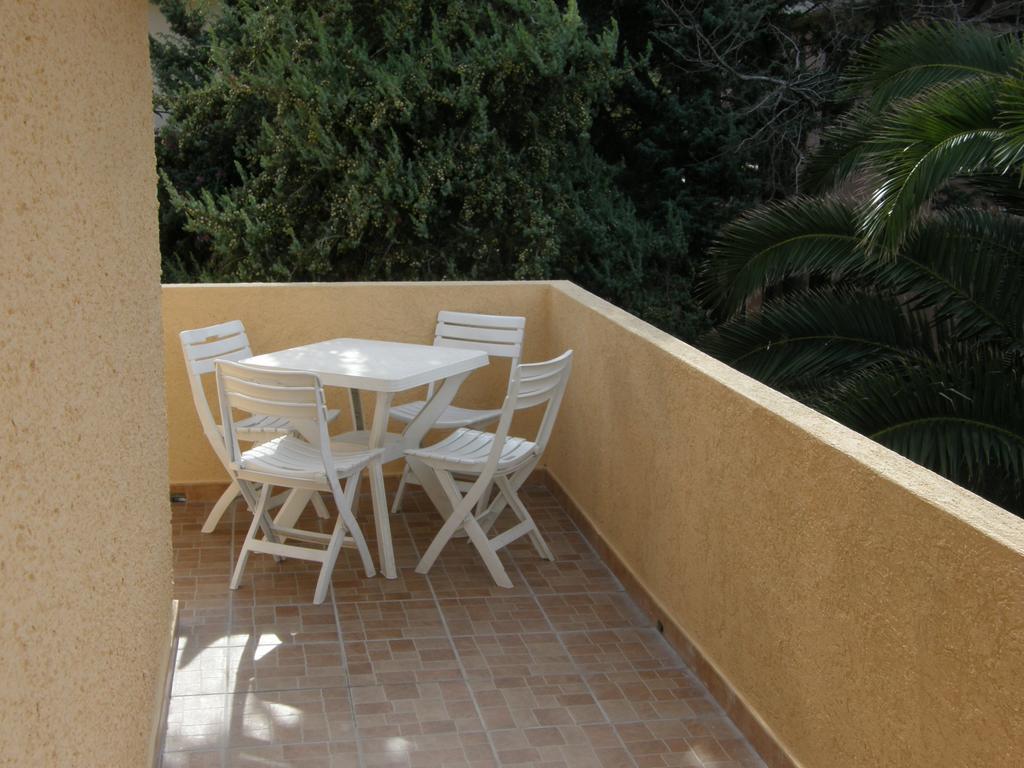 Isola Rossa Appartamenti Superior מראה חיצוני תמונה