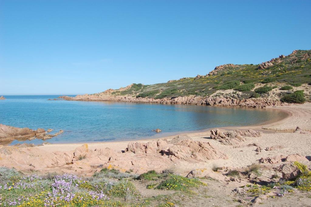 Isola Rossa Appartamenti Superior מראה חיצוני תמונה
